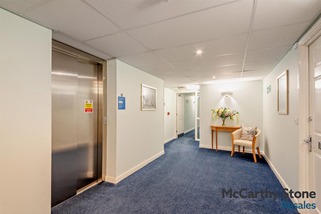 Benedict Court, Western Avenue, Newbury, Berkshire, RG14 1AR