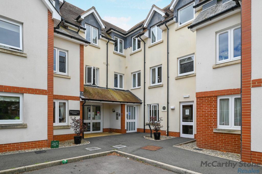 Farringford Court, Avenue Road, Lymington, Hampshire, SO41 9PA