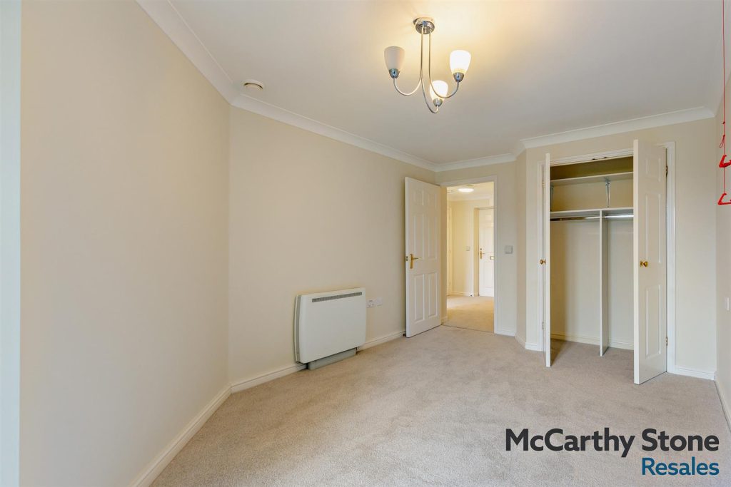 Portman Court, Grange Road, Uckfield, East Sussex,TN22 1FD