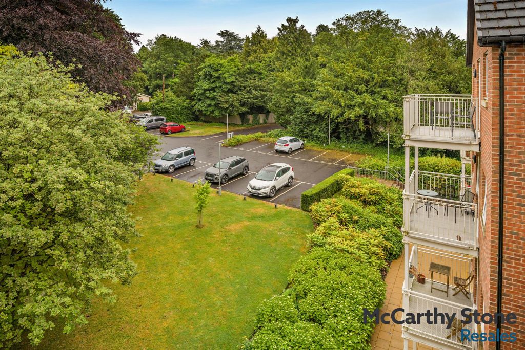 Shackleton Place, Bath Road, Devizes, Wiltshire, SN10 2GZ