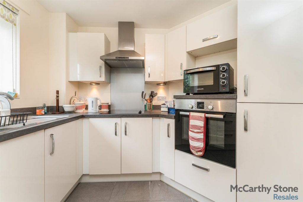 Roslyn Court, Lisle Lane, Ely, Cambridgeshire, CB7 4FA