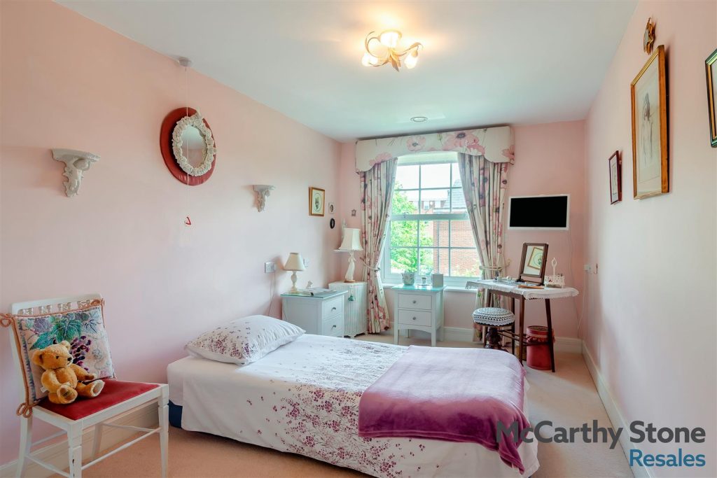 Peel Court, College Way, Welwyn Garden City, Hertfordshire, AL8 6DG