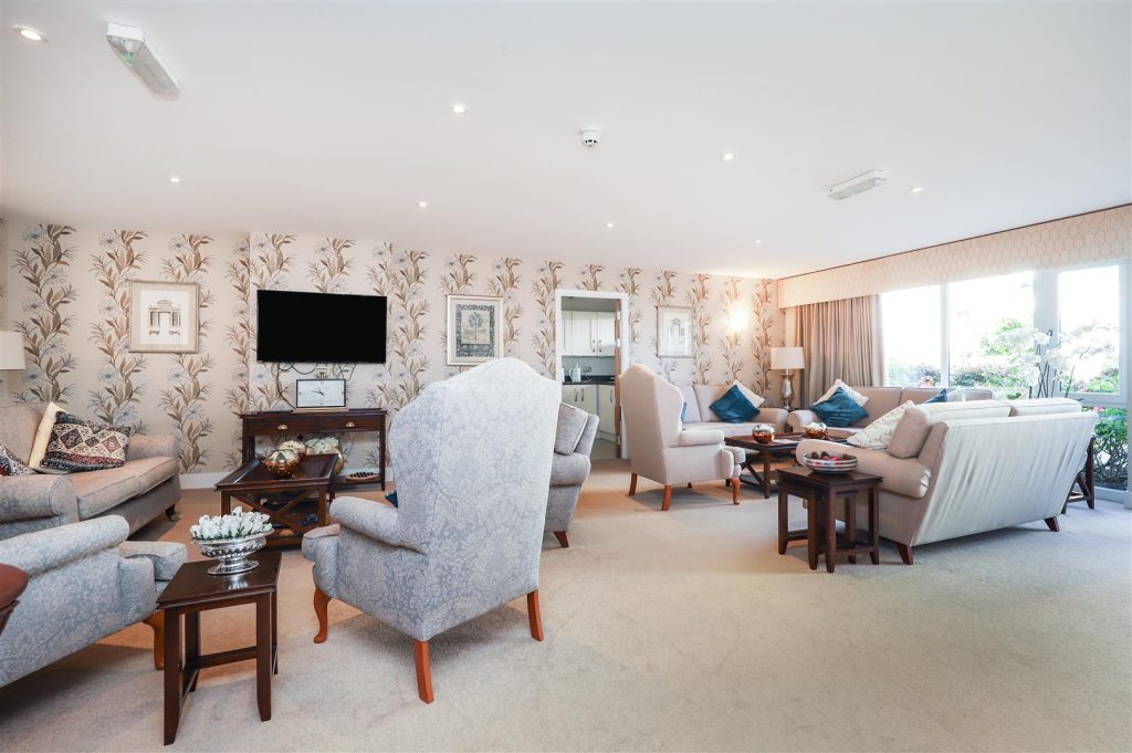 Greenwood Grove East, Stewarton Road, Newton Mearns