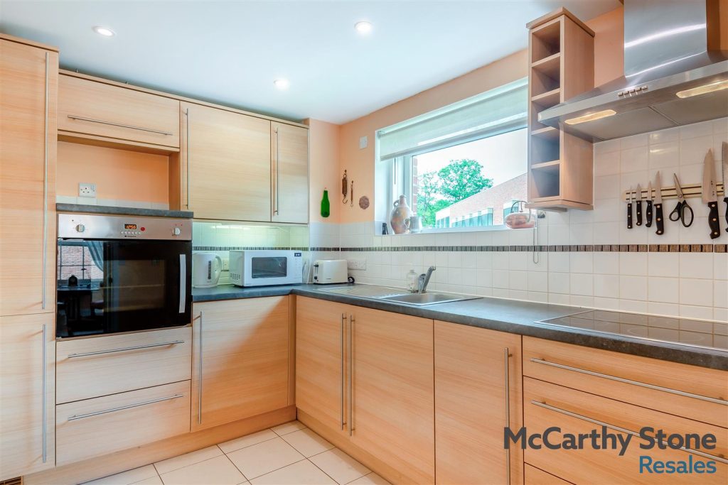 Peel Court, College Way, Welwyn Garden City, Hertfordshire, AL8 6DG