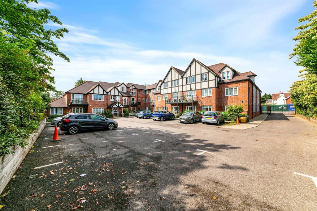 Limpsfield Road, South Croydon, CR2 9LB