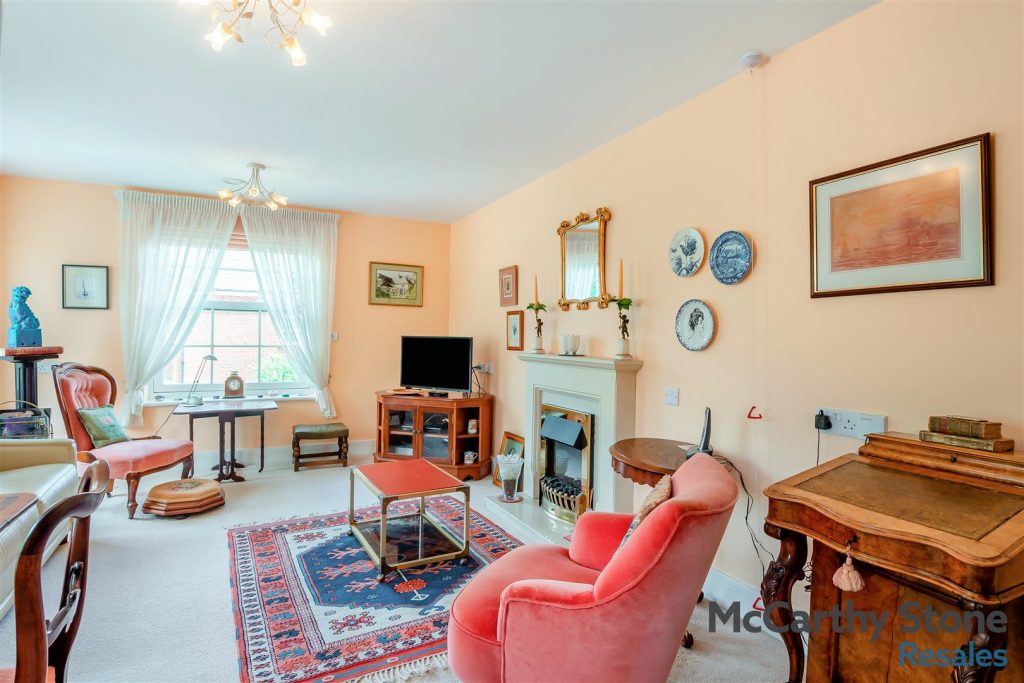 Peel Court, College Way, Welwyn Garden City, Hertfordshire, AL8 6DG