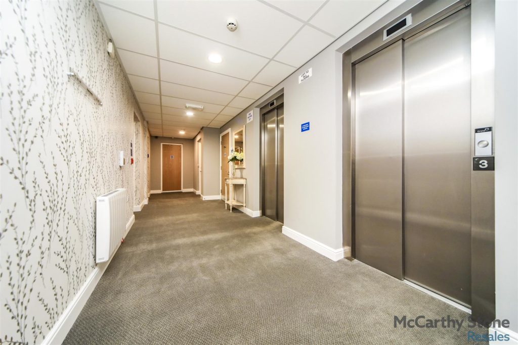 Pavilion Court, Hamilton Gardens, Felixstowe, IP11 7FA