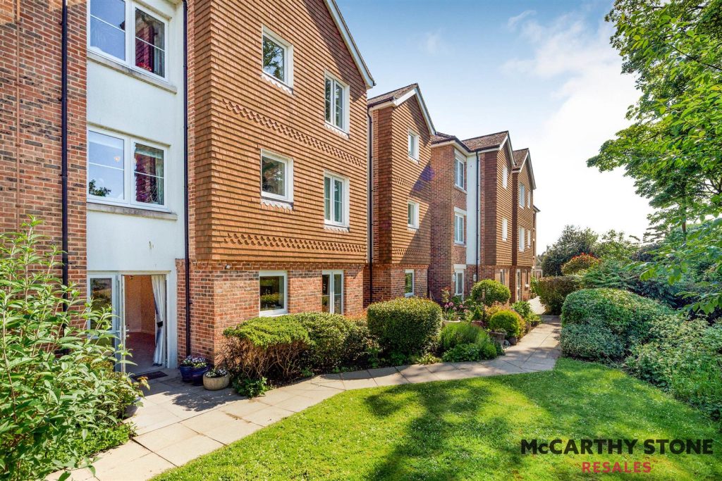 Portman Court, Grange Road, Uckfield, East Sussex,TN22 1FD