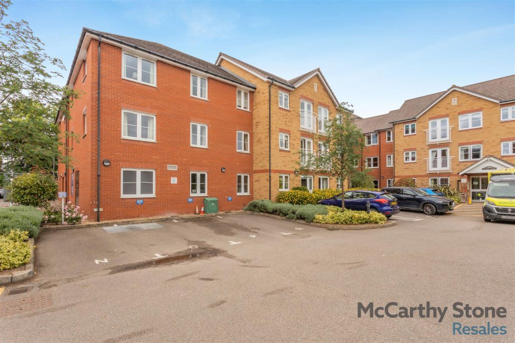 Goodes Court, Royston, Herts, SG8 5FF