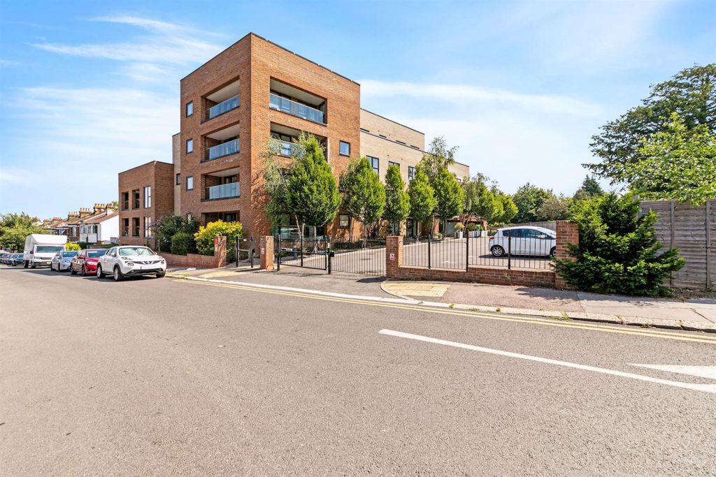 Lewis House, Beulah Hill, London, SE19 3UX