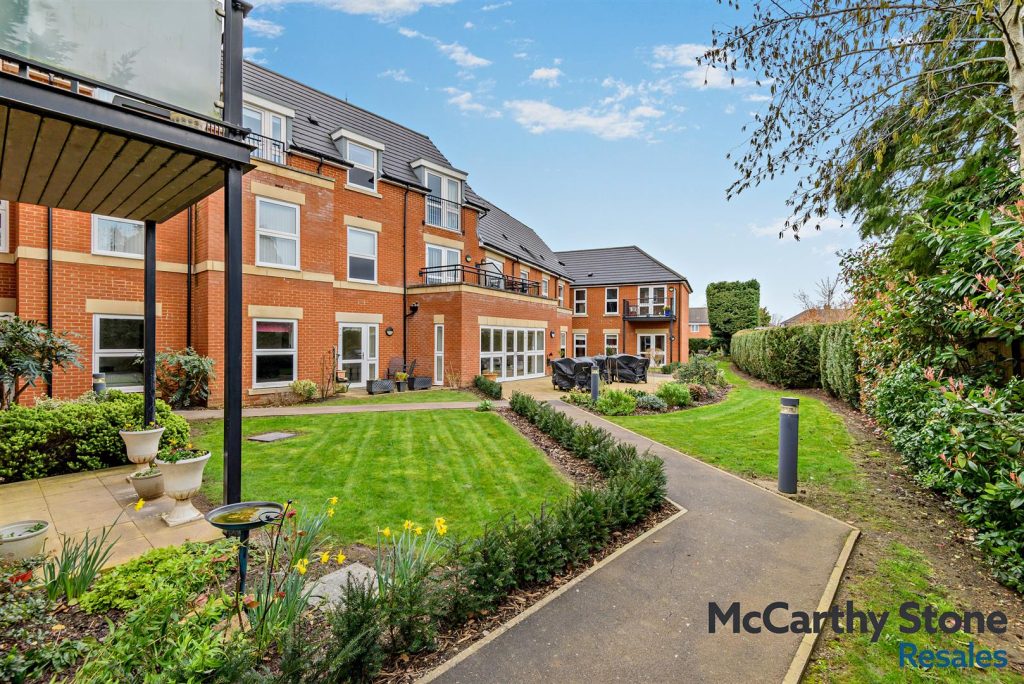 Meadowsweet Place, Spa Road, Melksham, SN12 7GW
