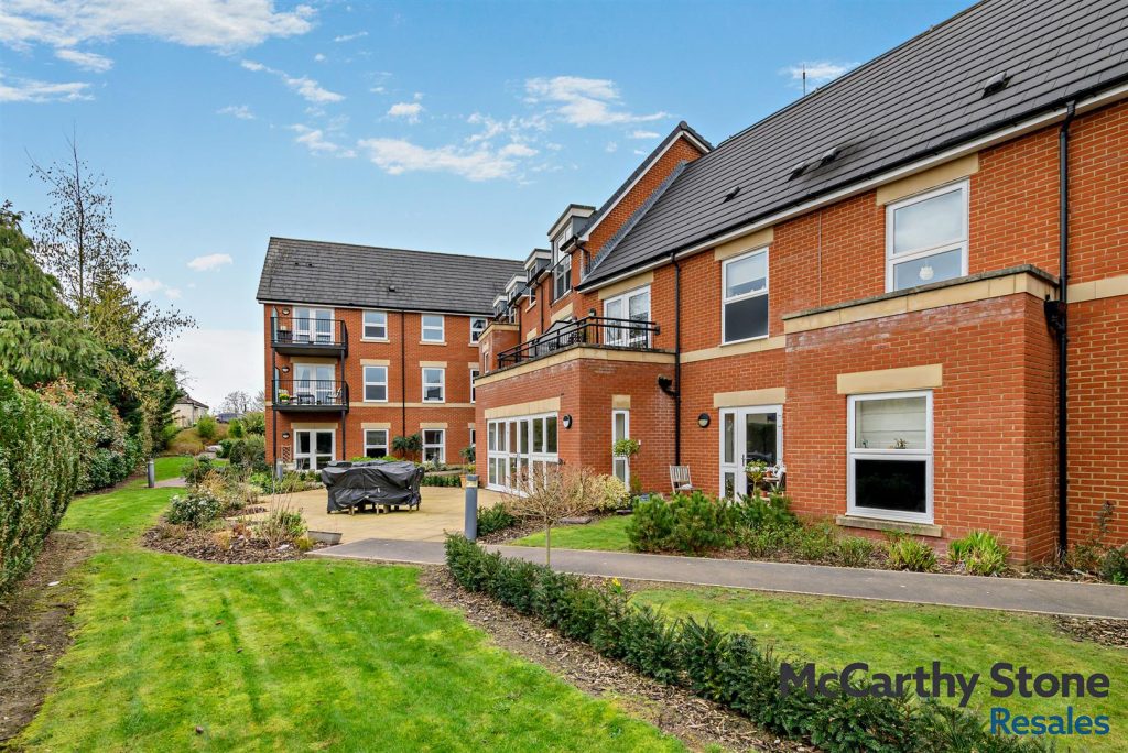 Meadowsweet Place, Spa Road, Melksham, SN12 7GW