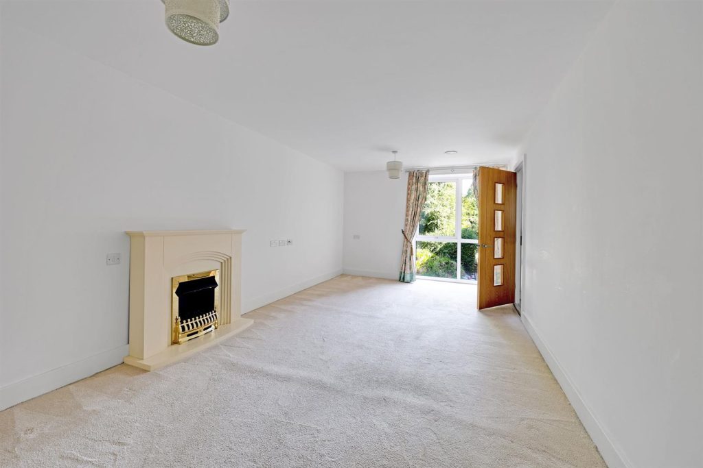 London Road, Guildford, GU1 1FF